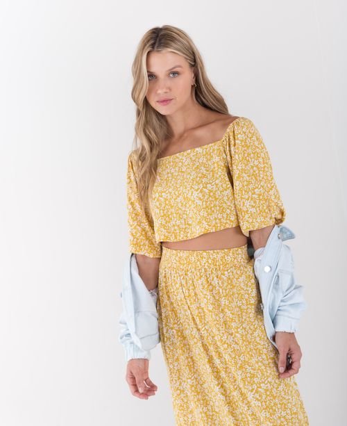Camisa para mujer amarilla manga corta crop con estampado floral
