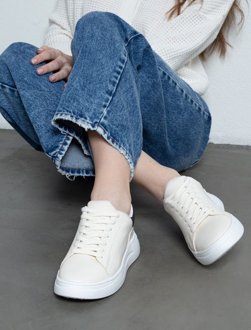 Zapatos con suela baja
