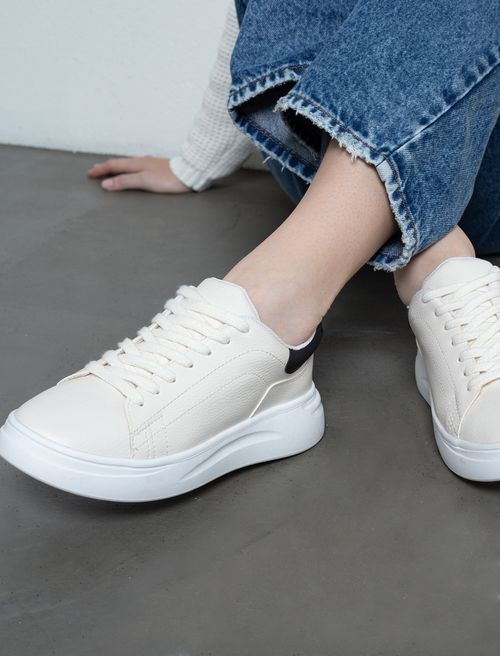 Zapatos con suela baja