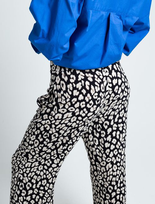 Pantalón de tela fluida
