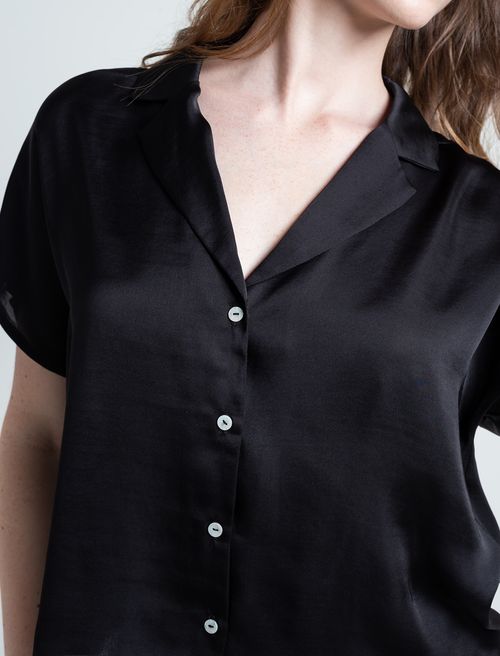 Camisa con cuello de solapa