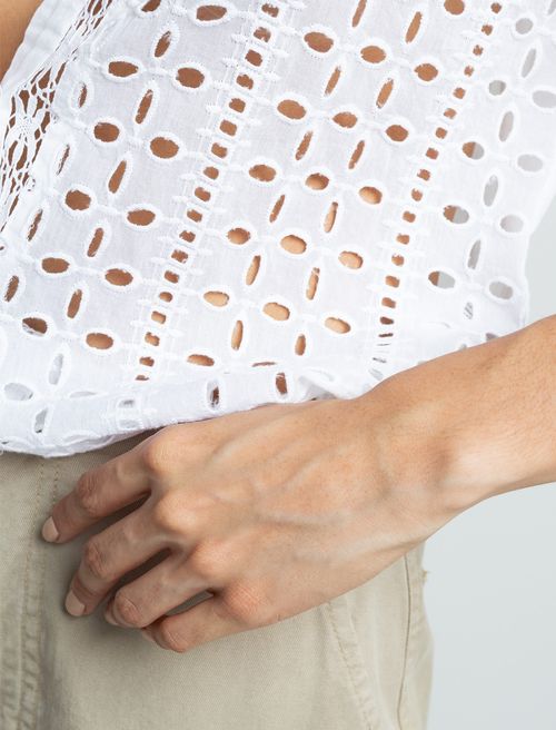 Camisa en ojalillo