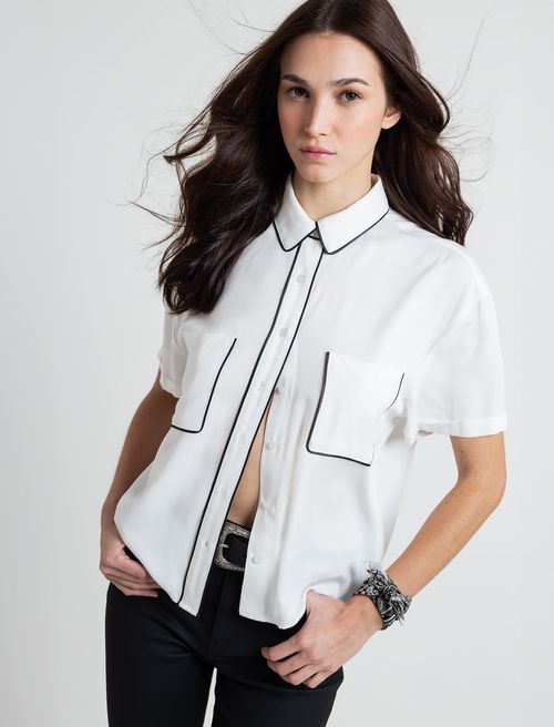 Camisa de diseño abierto