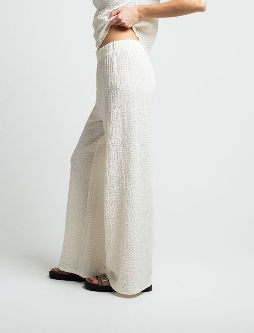 Pantalón de tela fluida