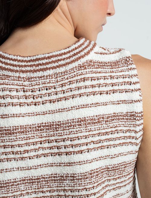 Camisa tejida con aberturas laterales