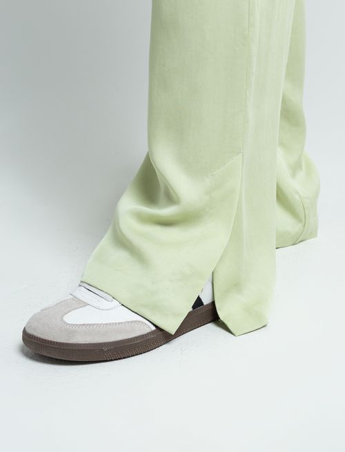 Pantalón de tela fluida