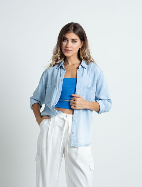 Camisa en denim liviano