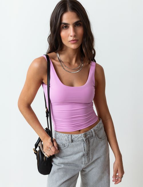 Camiseta con escote redondo