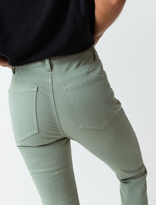 Pantalón skinny clásico