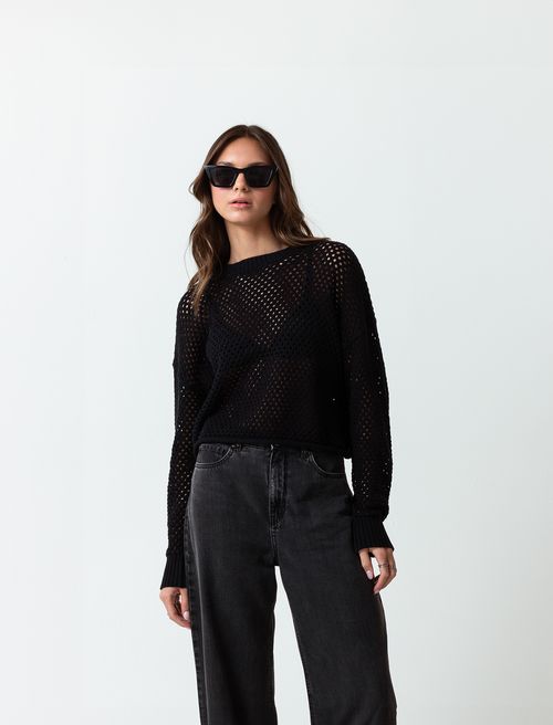 Buzo de tejido amplio