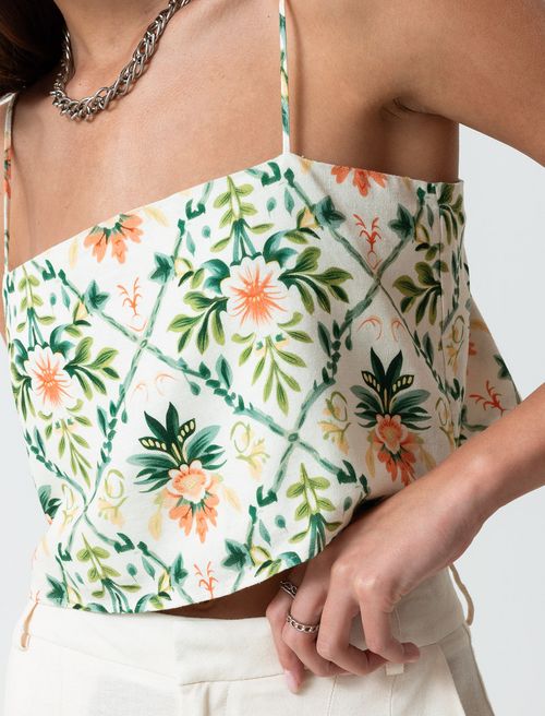 Camisa con estampado de flores