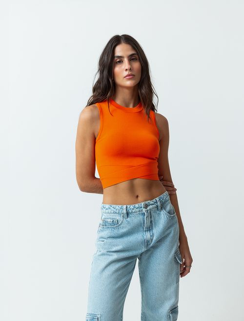 Camiseta tejida tipo crop