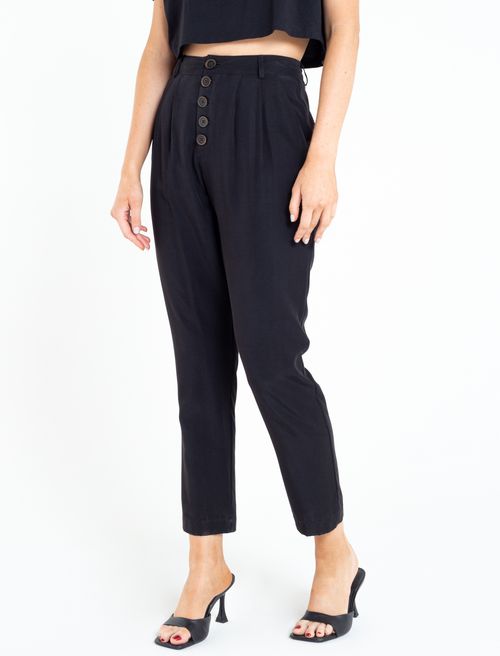 Pantalón con botones en frente