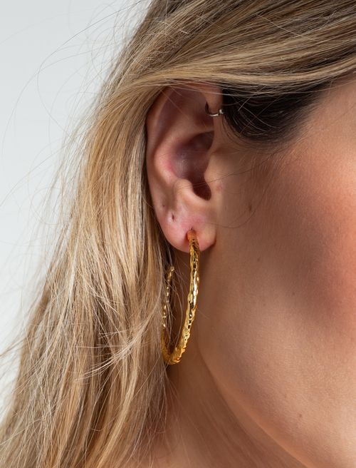 Aretes redondos dorados