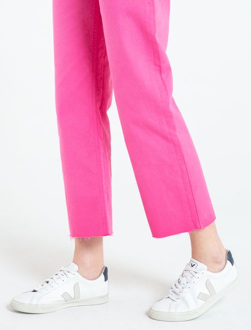 Pantalón con bolsillos de parche