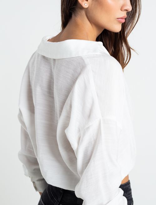Camisa manga larga con escote