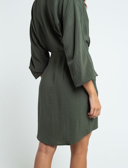 Vestido corto manga larga