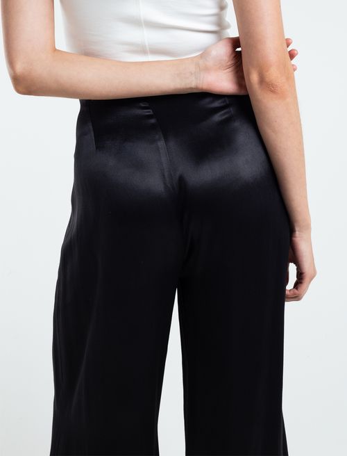 Pantalón de bota amplia
