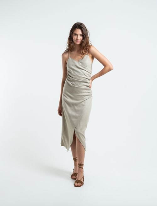 Vestido con escote en V