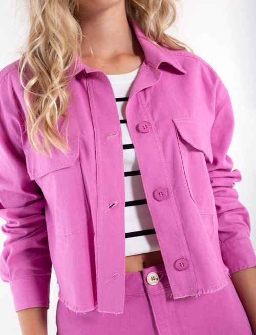 Camisa con ruedo desflecado