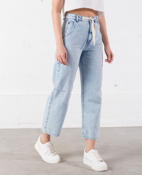 Jean para mujer tono medio Straight Cropped tiro súper alto con cintura ajustable