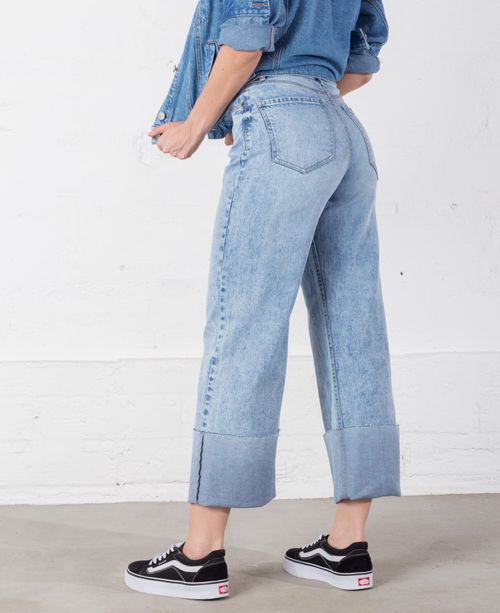Jean para mujer tono claro Wide Leg tiro súper alto con doblez sobredimensionado
