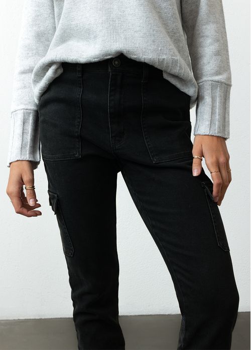 Jean Skinny con bolsillos de parche
