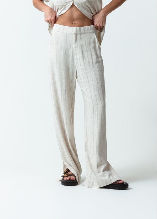Pantalón de diseño a rayas