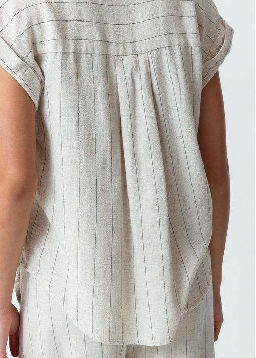 Camisa manga corta con guardapolvo