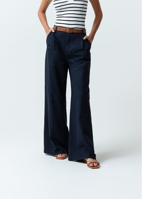 Pantalón de bota amplia