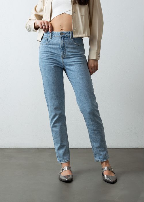 Jean Mom fit con arrugas 3D