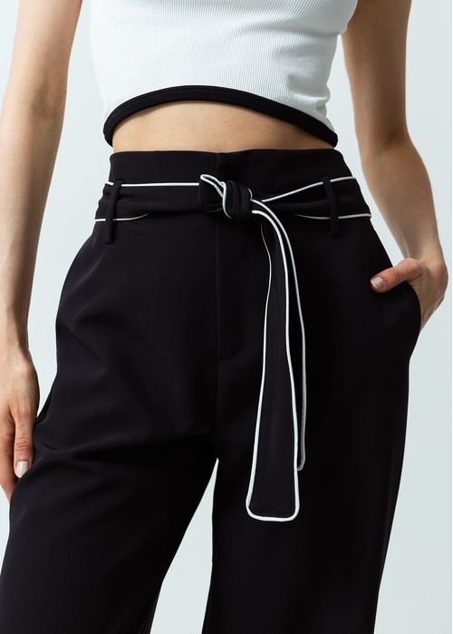Pantalón Wide Leg con cinturón ajustable