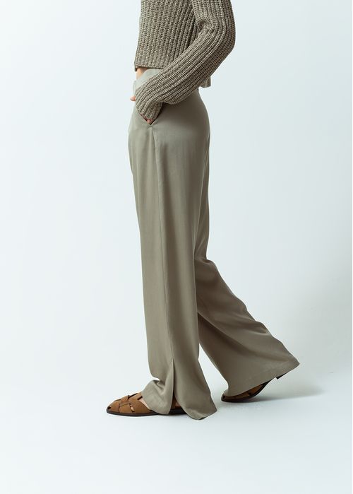 Pantalón de tela fluida