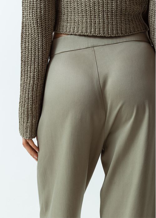 Pantalón de tela fluida