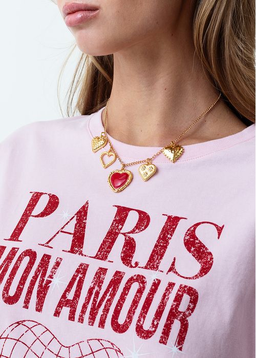 Collar con dijes de corazón
