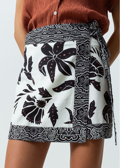 Falda corta estampada