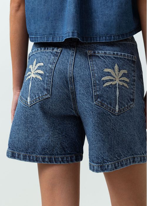 Short en denim tono medio