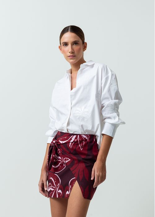 Camisa manga larga con bordados y apliques de lentejuelas