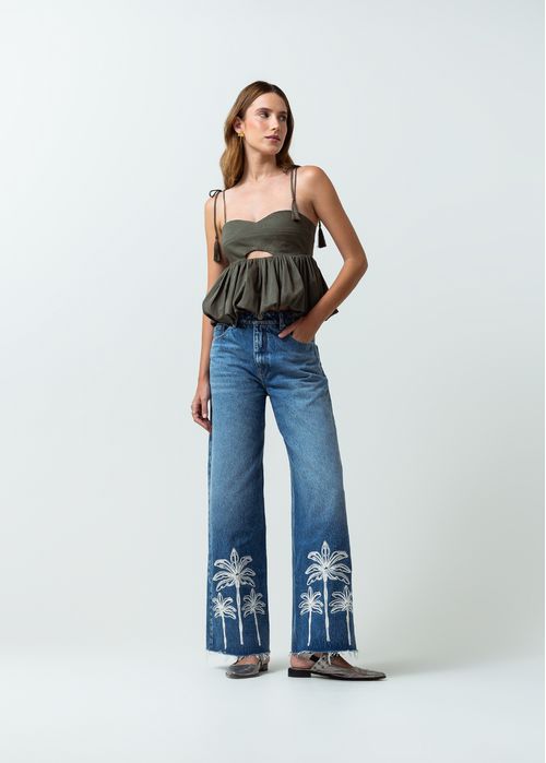 Jean Wide Leg tiro alto con detalles bordados en ruedo