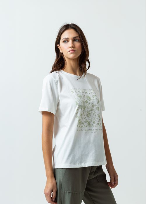 Camiseta manga corta estampada en frente