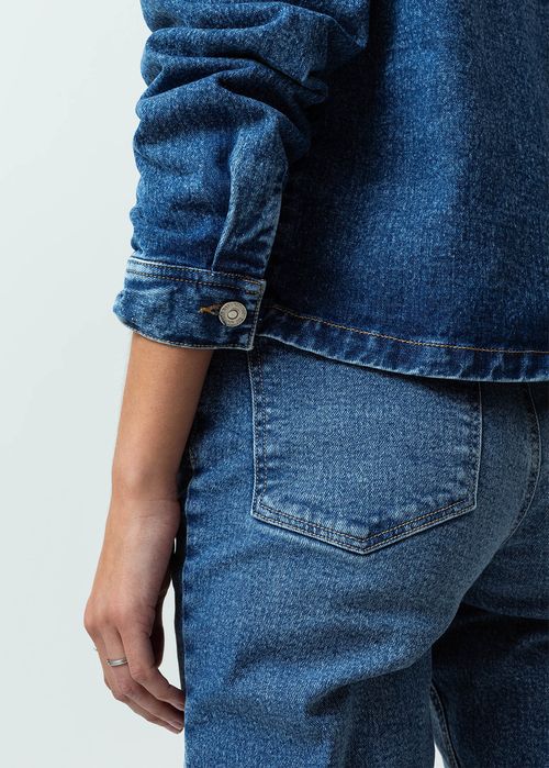 Chaqueta tipo Trucker en denim
