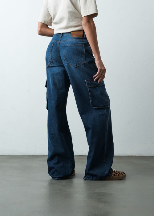 Jean Wide Leg tiro medio tipo cargo