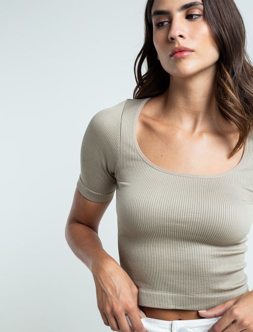 Camiseta manga corta de tela acanalada