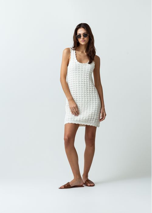 Vestido corto tejido ideal para el verano