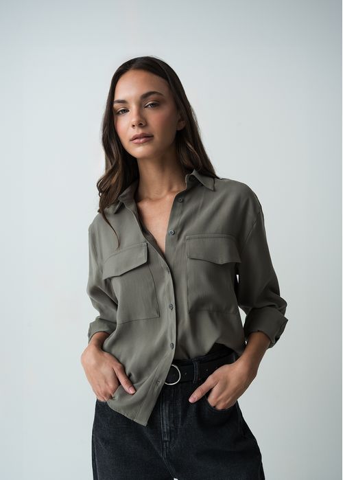 Camisa manga larga con bolsillos