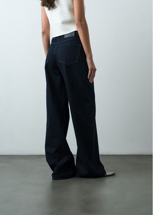 Jean Wide Leg tiro alto tono oscuro