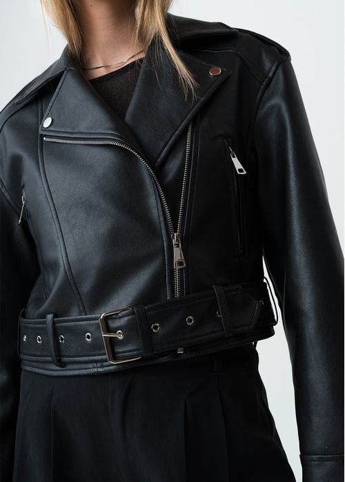 Chaqueta biker tipo cuero