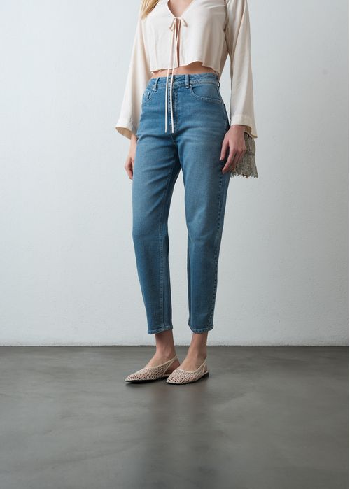 Jean Mom tiro alto de largo cropped