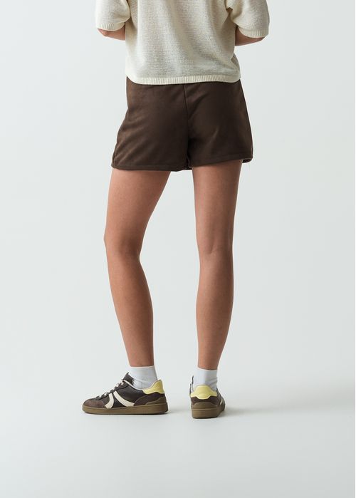 Falda corta tipo short