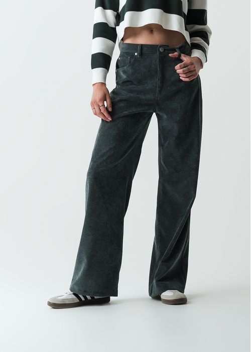 Pantalón Wide Leg fit en corduroy
